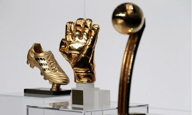 Những chiếc giày vàng World Cup qua các năm